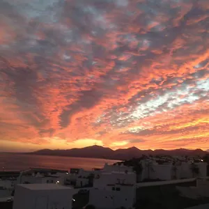 sunset-balcony.puertodelcarmen-hotels.org/